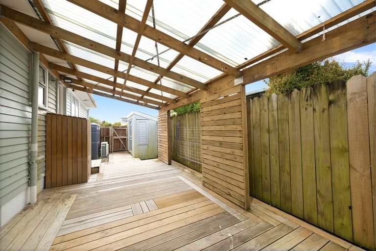 Photo of property in 129 Riverpark Crescent, Henderson, Auckland, 0610