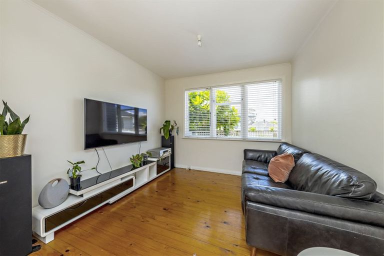 Photo of property in 60d Swaffield Road, Papatoetoe, Auckland, 2025