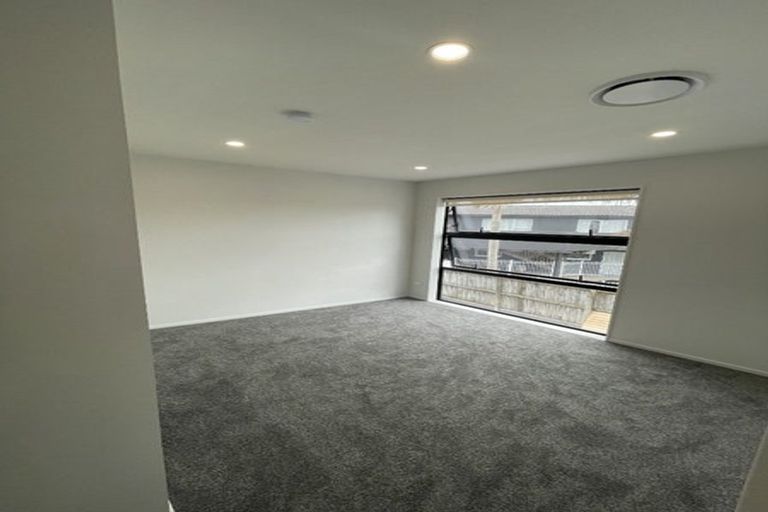 Photo of property in 14c Galsworthy Place, Bucklands Beach, Auckland, 2014