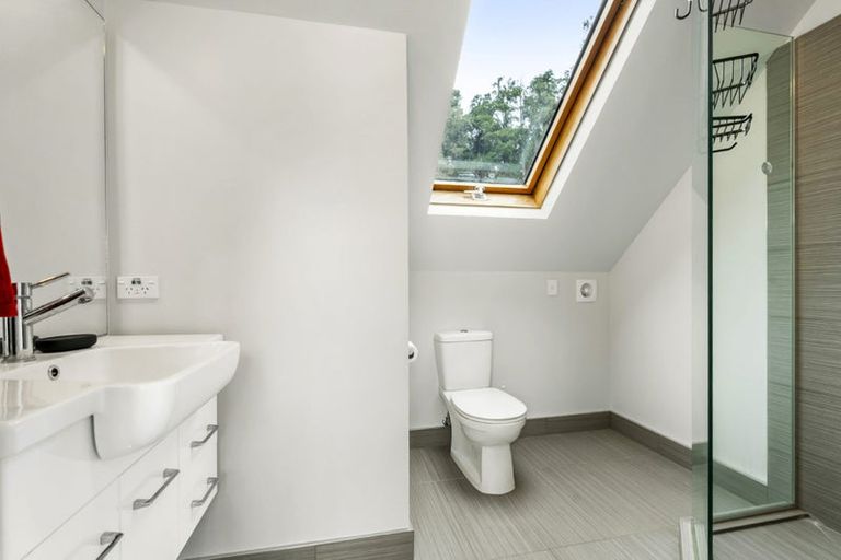 Photo of property in 5/37 Uppingham Crescent, Hillcrest, Auckland, 0627