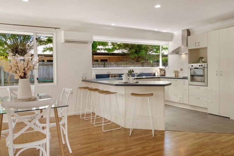 Photo of property in 6 Creedon Glen, Casebrook, Christchurch, 8051