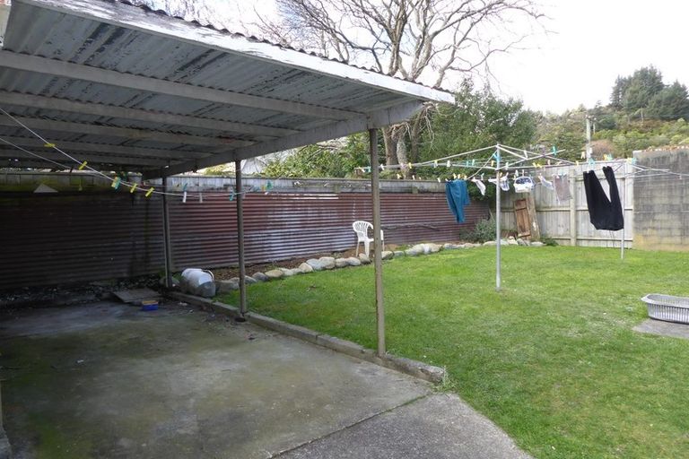 Photo of property in 1/19 Mangaroa Hill Road, Maoribank, Upper Hutt, 5018