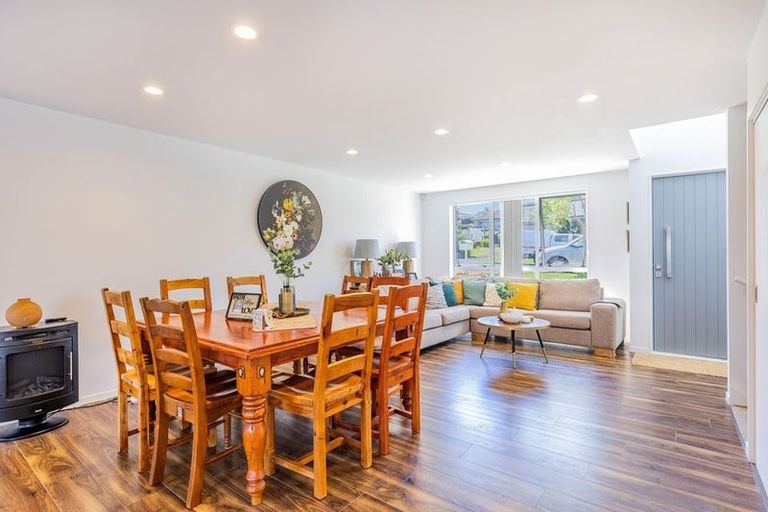 Photo of property in 21 Lewis Road, Pakuranga, Auckland, 2010