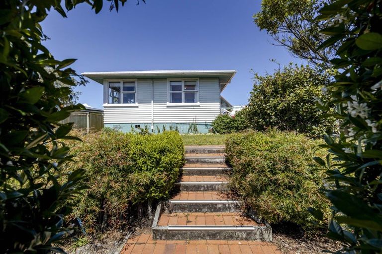 Photo of property in 26 Clearmont Crescent, Blagdon, New Plymouth, 4310