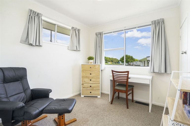 Photo of property in 49 Rhonda Avenue, Deanwell, Hamilton, 3206