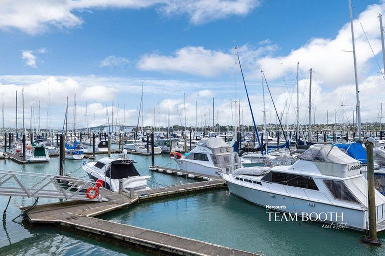 Photo of property in 2/36 Cassino Street, Bayswater, Auckland, 0622