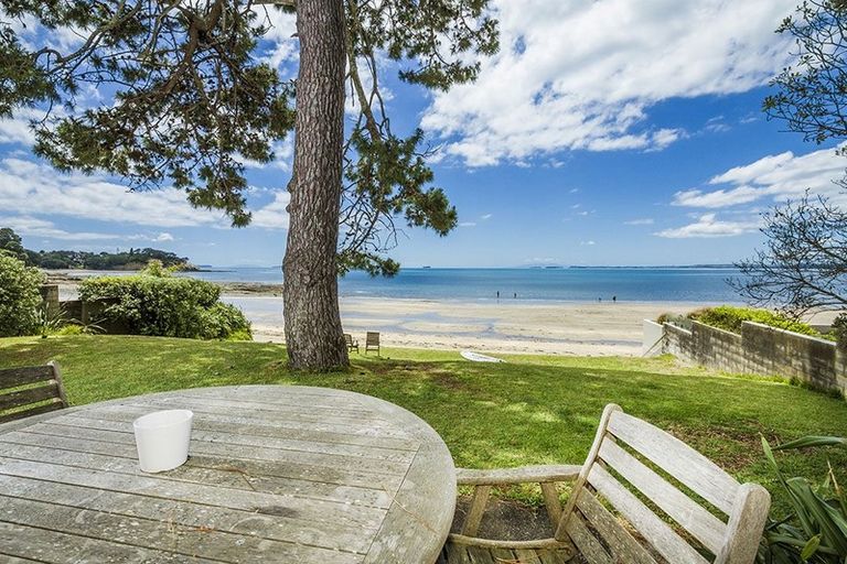 Photo of property in 35 Craig Road, Milford, Auckland, 0620