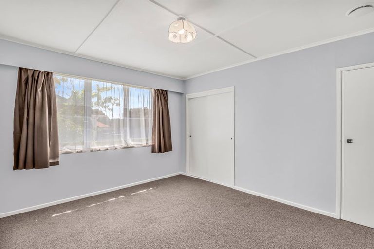 Photo of property in 92 Swiss Avenue, Gonville, Whanganui, 4501