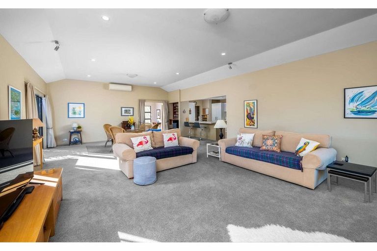 Photo of property in 15 Alderton Drive, Kerikeri, 0230