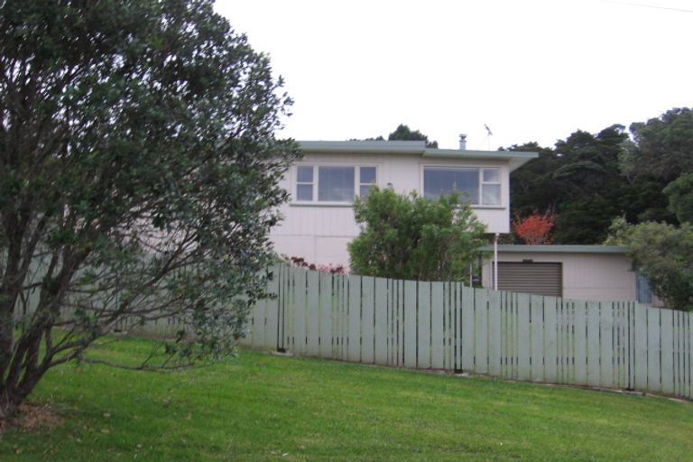 Photo of property in 20 Spray Crescent, Leigh, 0985