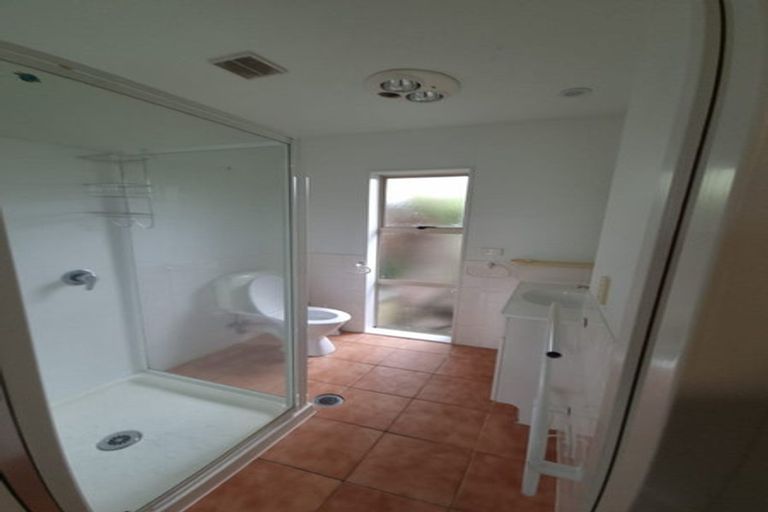 Photo of property in 1/149a Glengarry Road, Glen Eden, Auckland, 0602