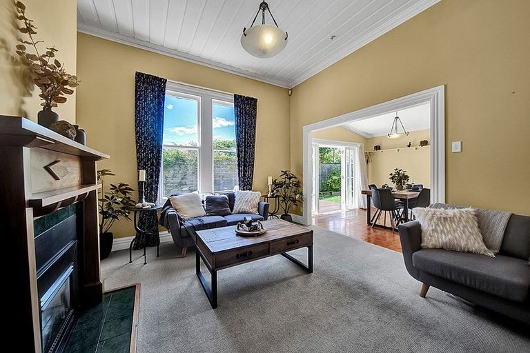 Photo of property in 47 Doralto Road, Frankleigh Park, New Plymouth, 4310