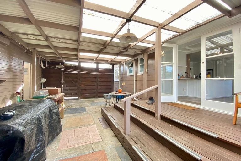 Photo of property in 98/98a Glenpark Avenue, Frankleigh Park, New Plymouth, 4310