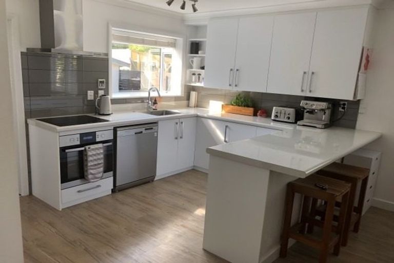 Photo of property in 3 Woodstock Place, Hokowhitu, Palmerston North, 4410