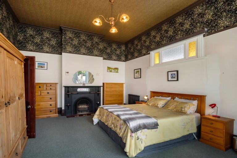 Photo of property in 19 Wharfe Street, South Hill, Oamaru, 9400