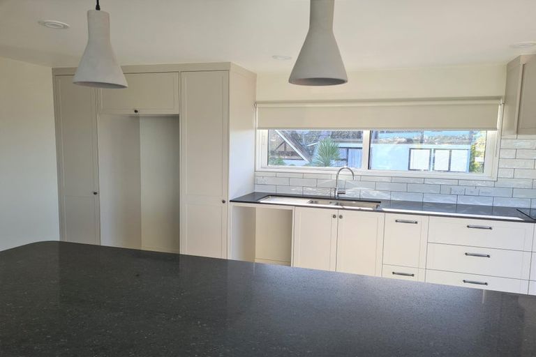 Photo of property in 1/29 Bayview Road, Browns Bay, Auckland, 0630