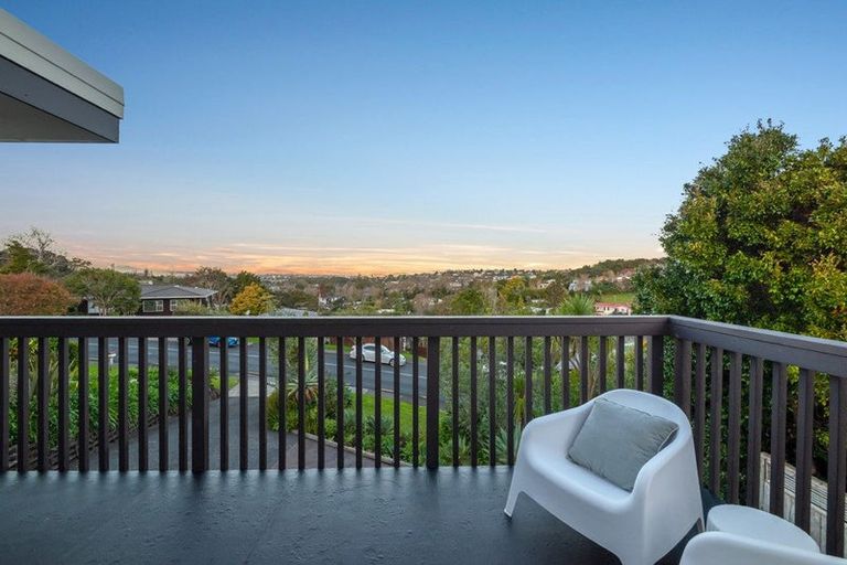 Photo of property in 114 Mountbatten Avenue, Hillcrest, Auckland, 0627
