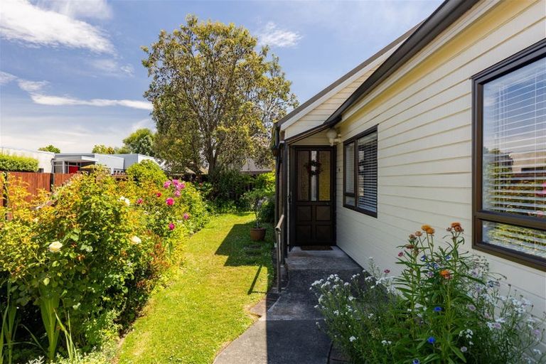 Photo of property in 1/33 Studholme Street, Somerfield, Christchurch, 8024