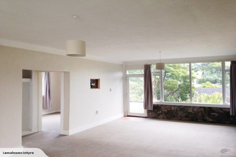 Photo of property in 60 D'oyly Drive, Stanmore Bay, Whangaparaoa, 0932