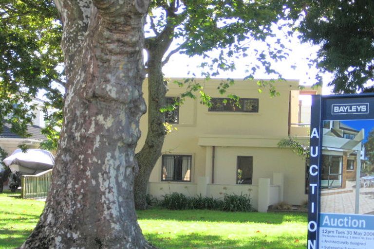 Photo of property in 45 Oakwood Grove, Eastern Beach, Auckland, 2012