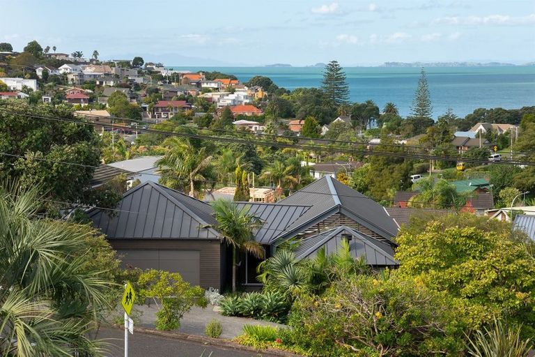Photo of property in 26 Aotearoa Terrace, Murrays Bay, Auckland, 0630