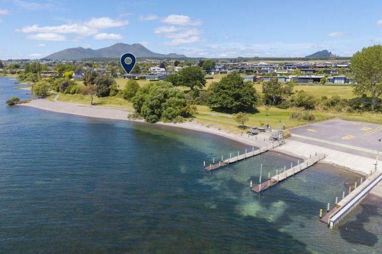 Photo of property in 8 Kuiwai Drive, Rainbow Point, Taupo, 3330