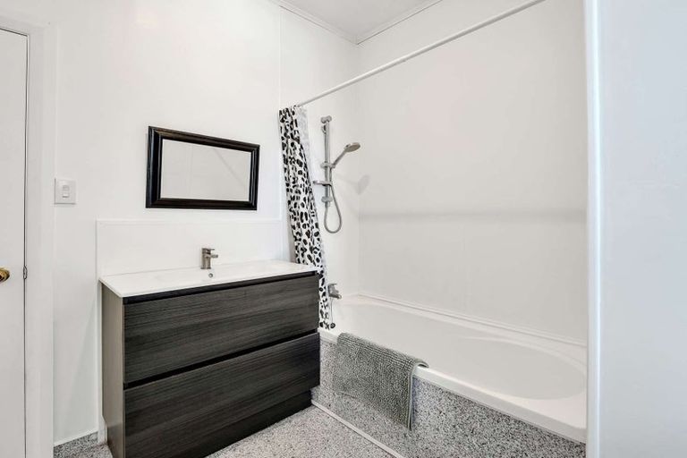 Photo of property in 60 Roberts Avenue, Aramoho, Whanganui, 4500