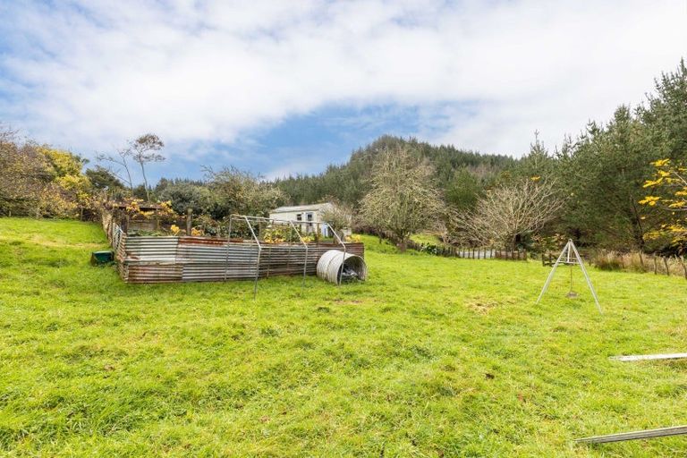 Photo of property in 749 Motukawa Road, Tarata, Inglewood, 4387
