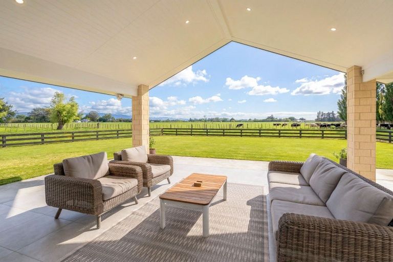 Photo of property in 2/53 Jellicoe Street, Greytown, 5712