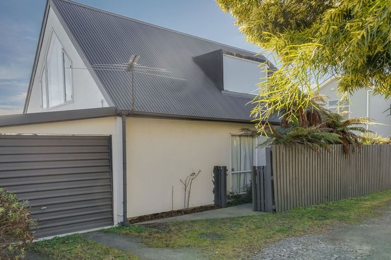 Photo of property in 1/7 Palmers Road, New Brighton, Christchurch, 8083