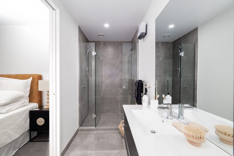 Photo of property in 5/69 Wychbury Street, Spreydon, Christchurch, 8024