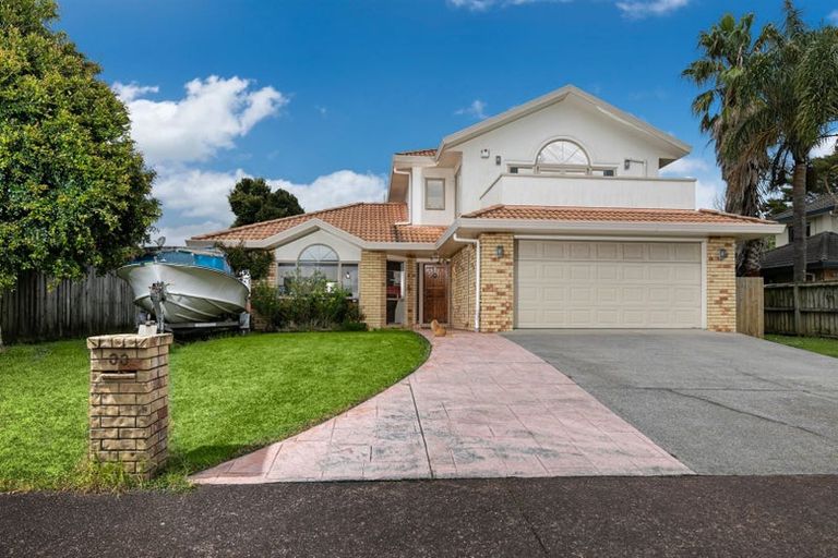 Photo of property in 33 Gala Place, Henderson, Auckland, 0612