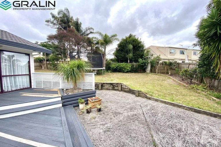 Photo of property in 9 Picasso Drive, West Harbour, Auckland, 0618
