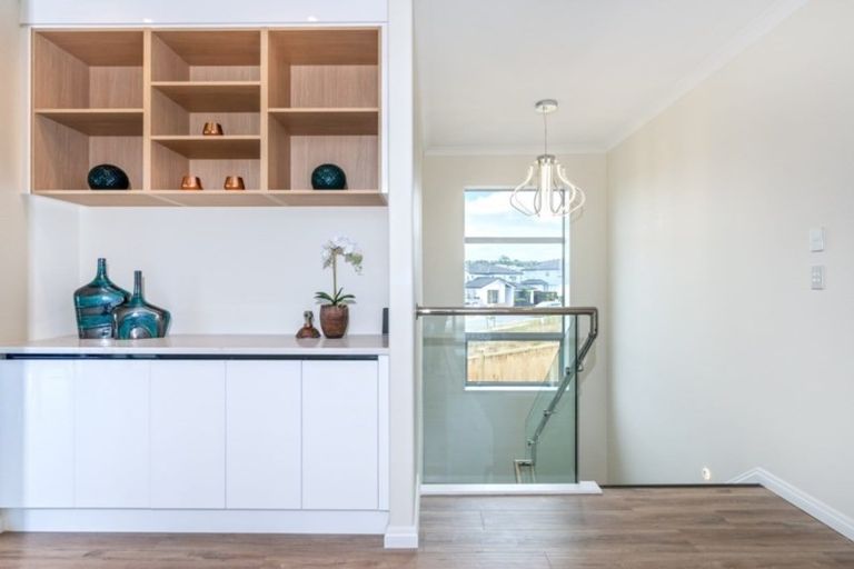 Photo of property in 22 Pommes Way, Silverdale, 0932