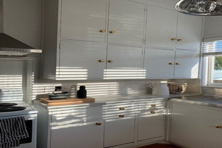 Photo of property in 66 Moire Road, Massey, Auckland, 0614