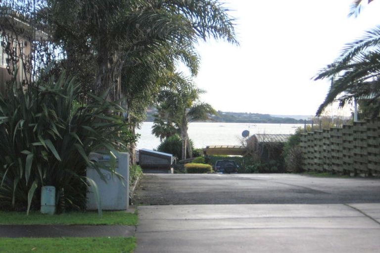 Photo of property in 1/62 Bramley Drive, Farm Cove, Auckland, 2012