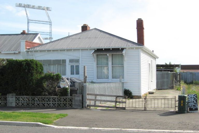 Photo of property in 99 Barbour Street, Waltham, Christchurch, 8011