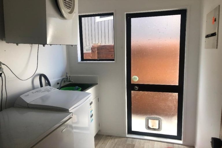 Photo of property in 2/70 Ngamotu Road, Hilltop, Taupo, 3330