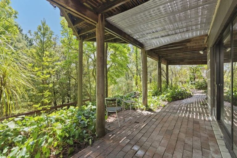 Photo of property in 94 Castor Bay Road, Castor Bay, Auckland, 0620