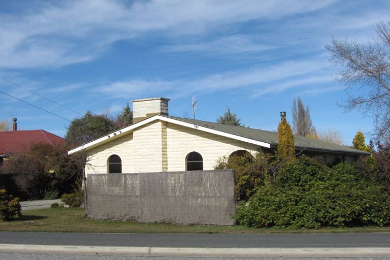 Photo of property in 76 Caulfeild Street, Ranfurly, 9332