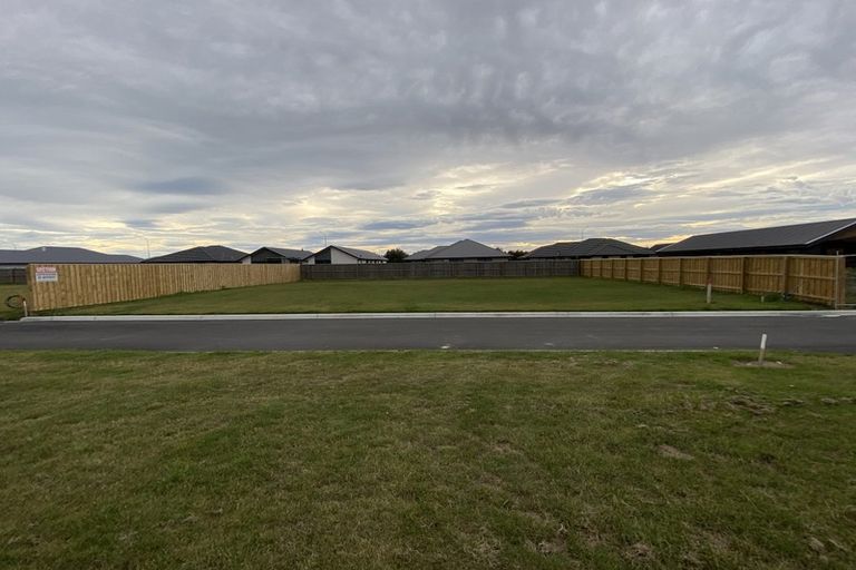 Photo of property in 4 Page Place, Rangiora, 7400