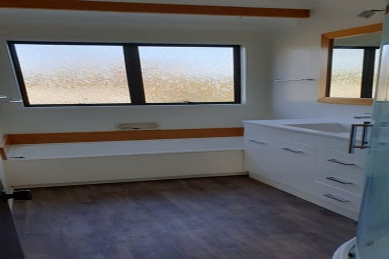 Photo of property in 52 Cullimore Street, Pukete, Hamilton, 3200