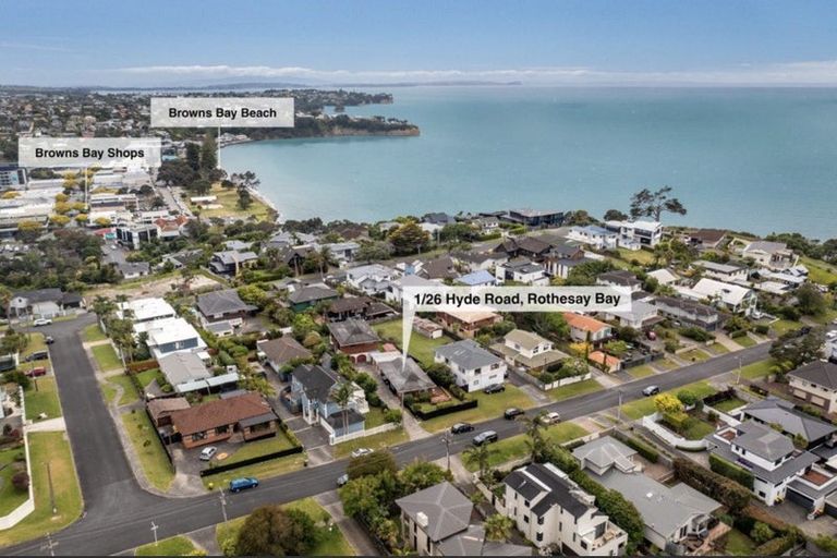 Photo of property in 1/26 Hyde Road, Rothesay Bay, Auckland, 0630