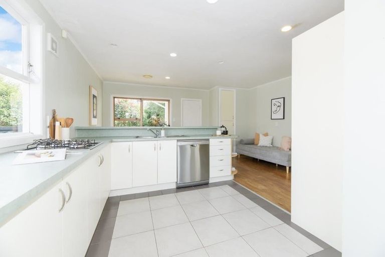 Photo of property in 13 Roby Street, Te Atatu Peninsula, Auckland, 0610