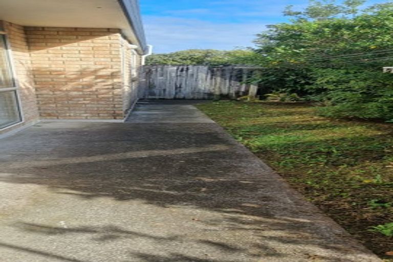 Photo of property in 742a East Coast Road, Pinehill, Auckland, 0630