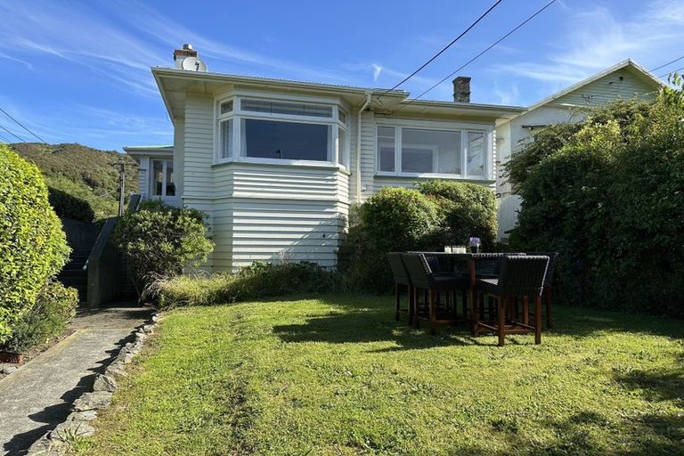 Photo of property in 339 Karori Road, Karori, Wellington, 6012