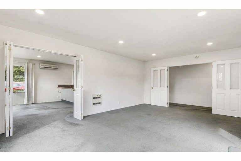 Photo of property in 1/123a Withells Road, Avonhead, Christchurch, 8042