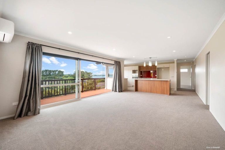 Photo of property in 21 Omana Avenue, Shelly Beach, Helensville, 0874