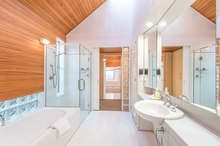 Photo of property in 17 Natalie Place, Harewood, Christchurch, 8051