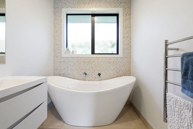 Photo of property in 14 Bronte Place, Leamington, Cambridge, 3432